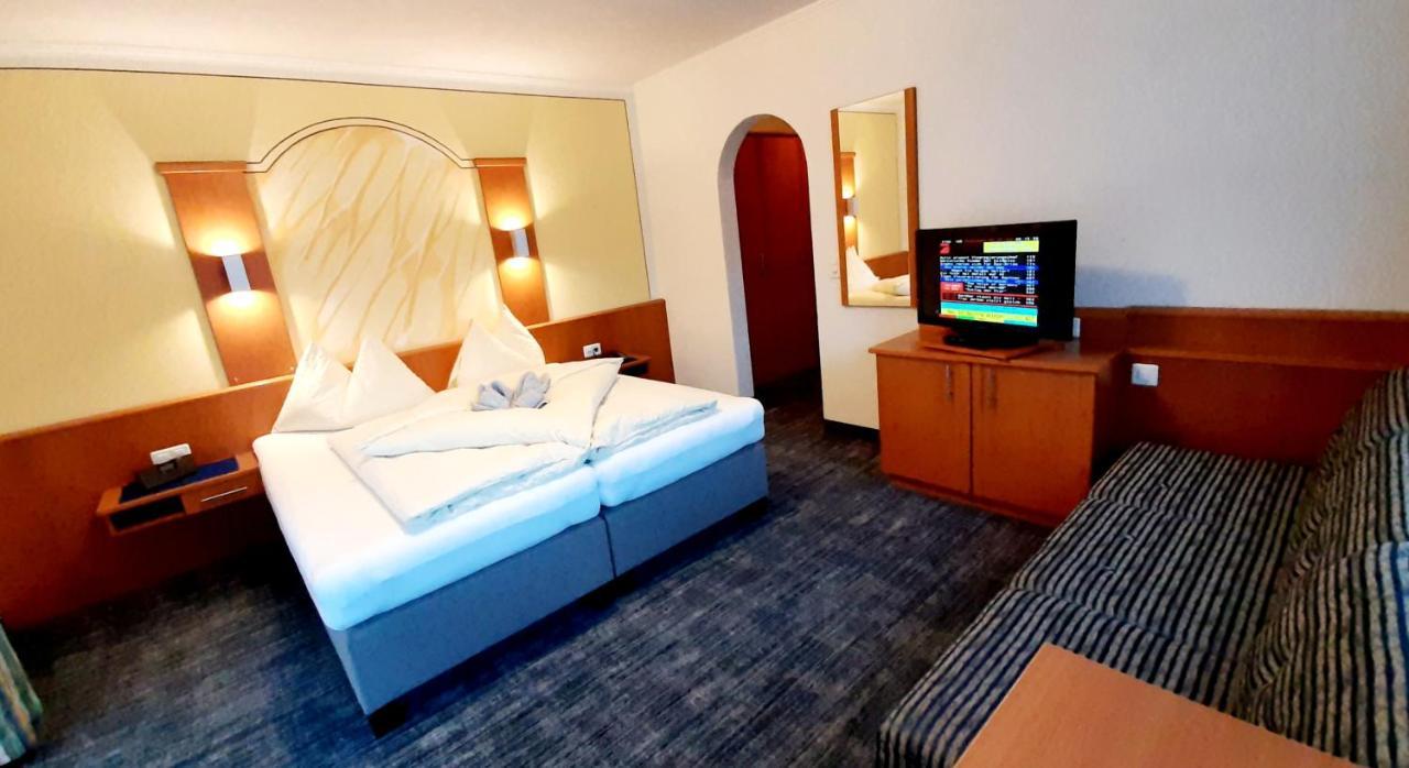 Soliva Hotel & Apartments 萨姆瑙恩 外观 照片