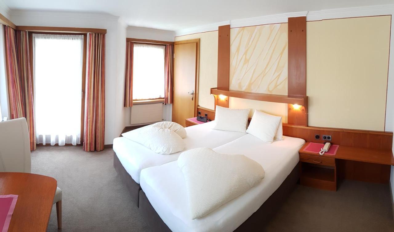 Soliva Hotel & Apartments 萨姆瑙恩 外观 照片