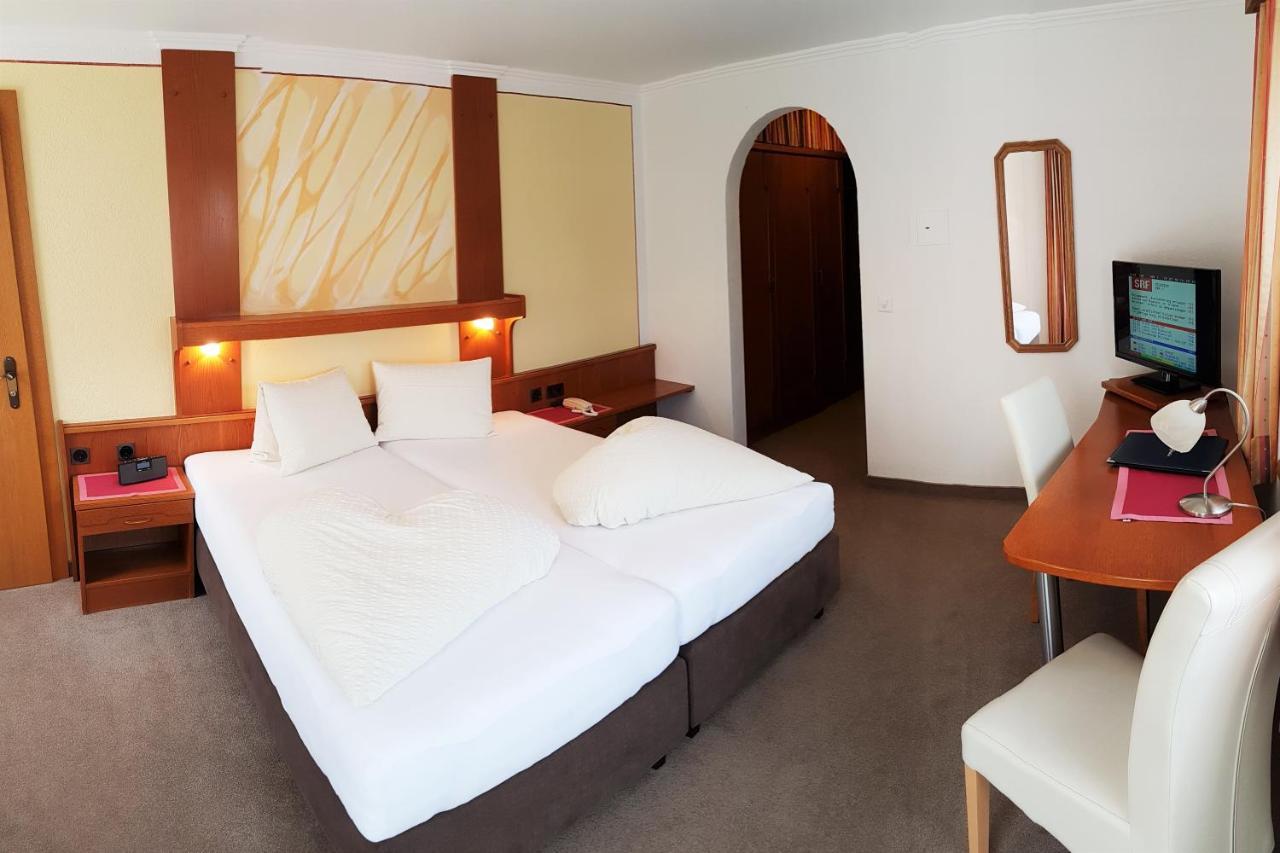 Soliva Hotel & Apartments 萨姆瑙恩 外观 照片