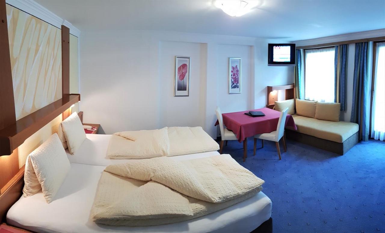 Soliva Hotel & Apartments 萨姆瑙恩 外观 照片